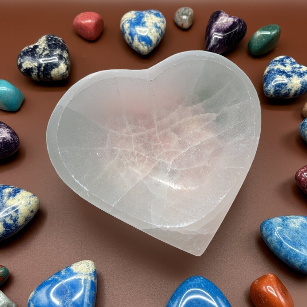 Selenite Crystal Cleansing Heart Bowl - Free 3 Surprise Crystals